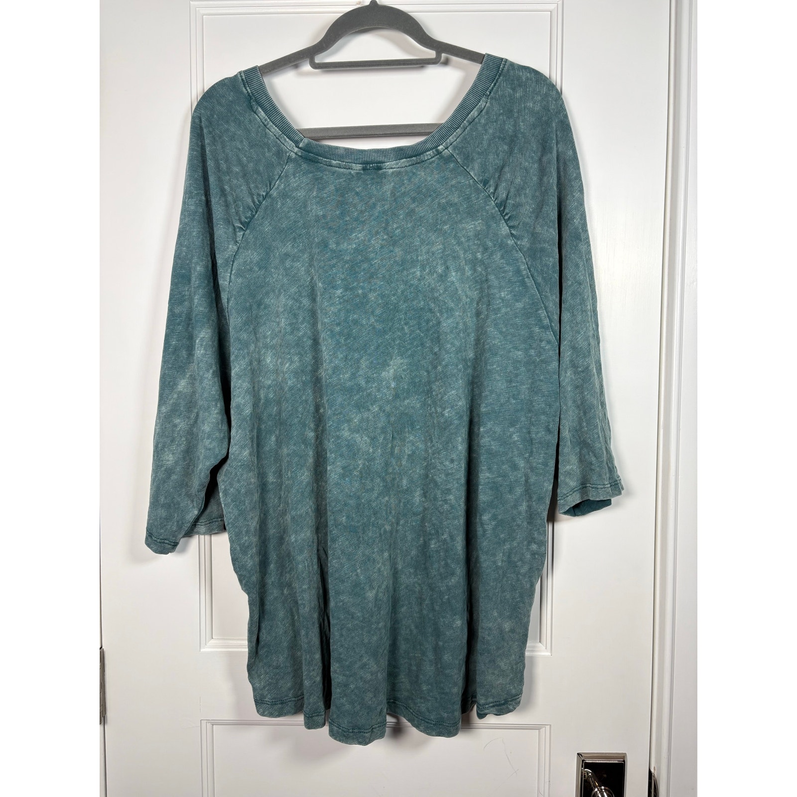 Terra & Sky Teal Mineral Wash Oversized Raglan Top 3/4 Sleeve Plus Size 3x Nwt — image 2 of 5